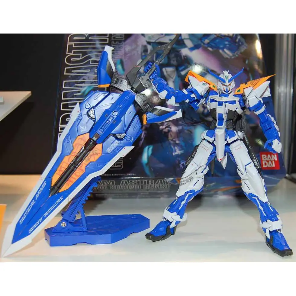 Mô hình lắp ráp MG 1/100 GUNDAM ASTRAY BLUE FRAME 2nd REVISE