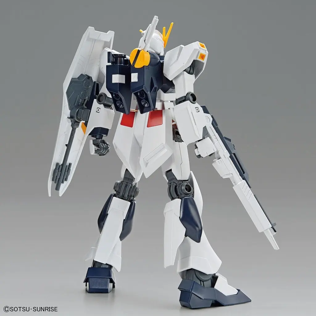 Mô hình lắp ráp ENTRY GRADE 1/144 NU GUNDAM