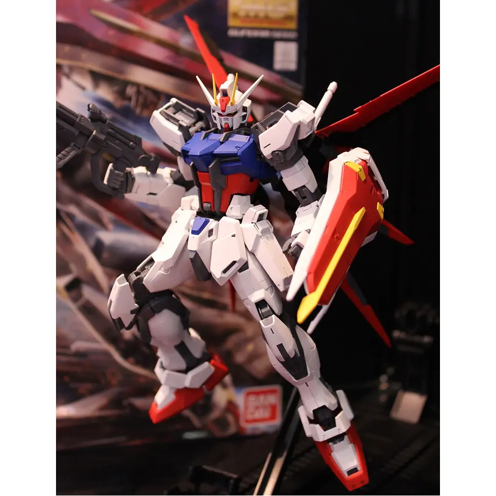 Mô hình lắp ráp MG 1/100 AILE STRIKE GUNDAM Ver. RM