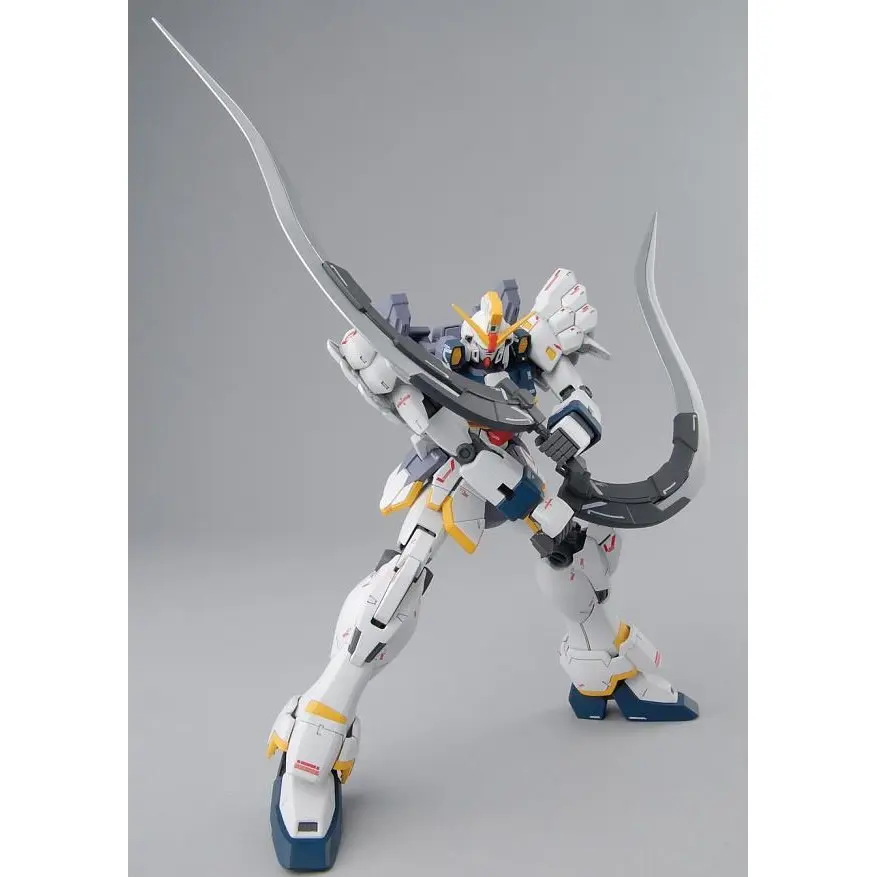 Mô hình lắp ráp MG 1/100 GUNDAM SANDROCK EW VER.