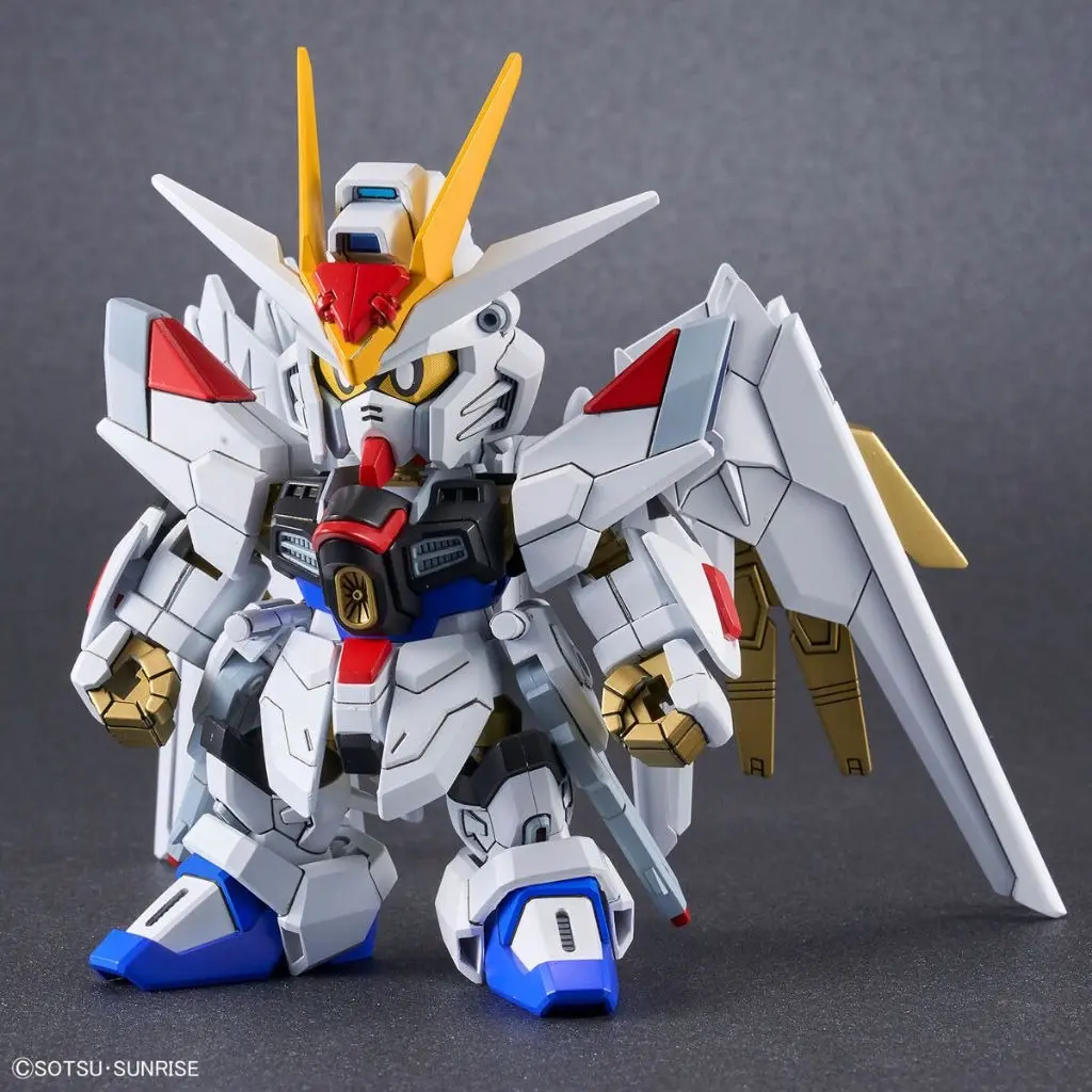 Mô hình lắp ráp SD GUNDAM CROSS SILHOUETTE MIGHTY STRIKE FREEDOM GUNDAM